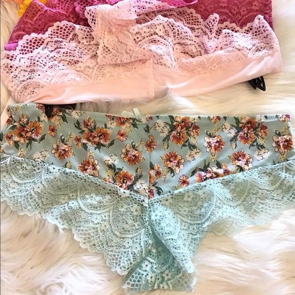 Daisy Fuentes Intimates 3 Pack Microfiber Perfect Fit Hipster Panties - Picture 2 of 11